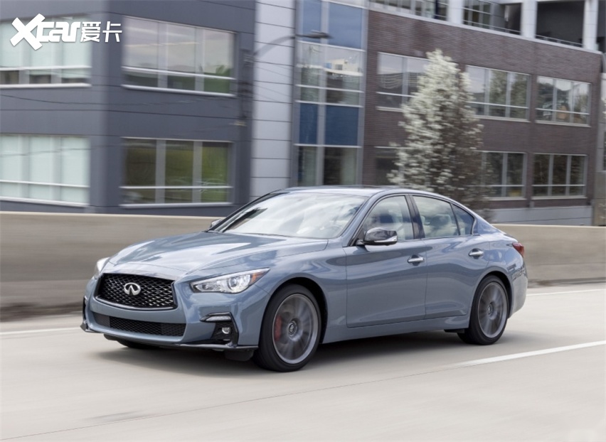 在外观设计方面,由于新款英菲尼迪q50为改款车型,相较为老款车型,2022