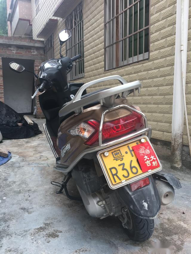 1.1万落地的本田迅鲨125，使用两年后看值不值？