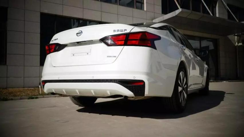 号称“最速B级车”的天籁，为什么要试2.0L智行版？