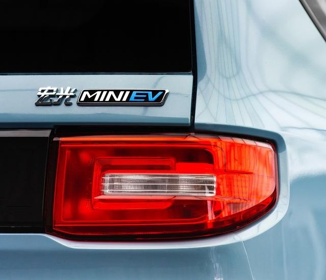 宏光MINI EV和欧拉R1在线battle，谁更胜一筹？