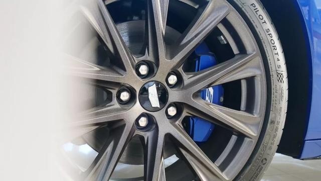 27.97-33.97万，凯迪拉克CT5，稳了
