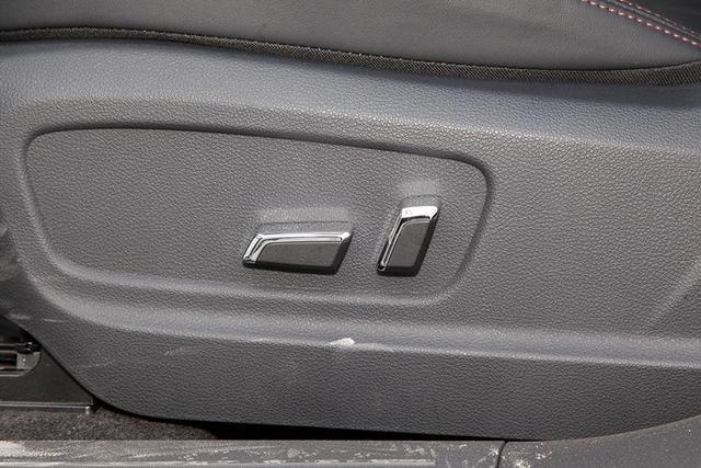 2.0T+8AT 推4款车型 奔腾T99配置信息曝光