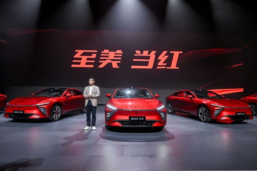 至美当红的星纪元ES 2025款，有爆红的「爆款」潜质！