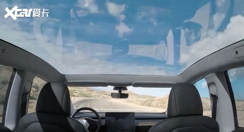 千万别再装全景天窗了,看看特斯拉车主,太惨了-爱卡汽车爱咖号