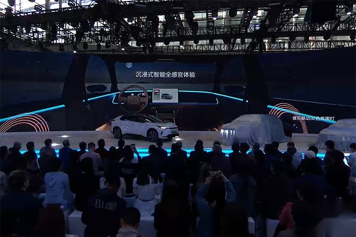 bZ4X换名上市，丰田新能源之路是否已一愁莫展？