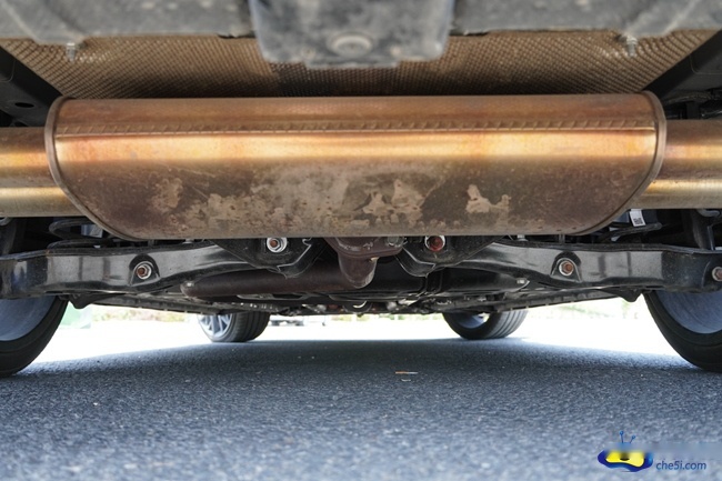 “赛道基因”高性能车 试驾影豹R 运动轿车最强王者