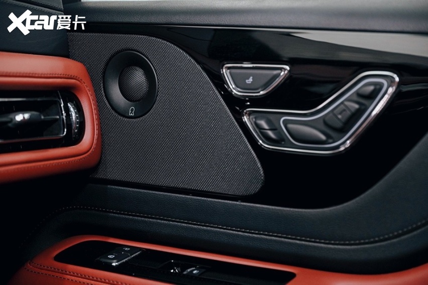 咖啡香里的出行哲学,林肯飞行家定义“舒服搭子”