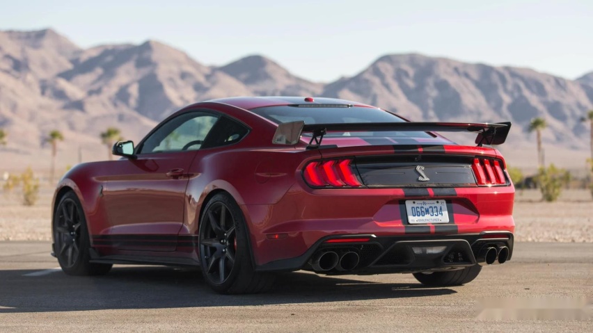 福特开办驾校，教你驾驭野马Shelby GT500