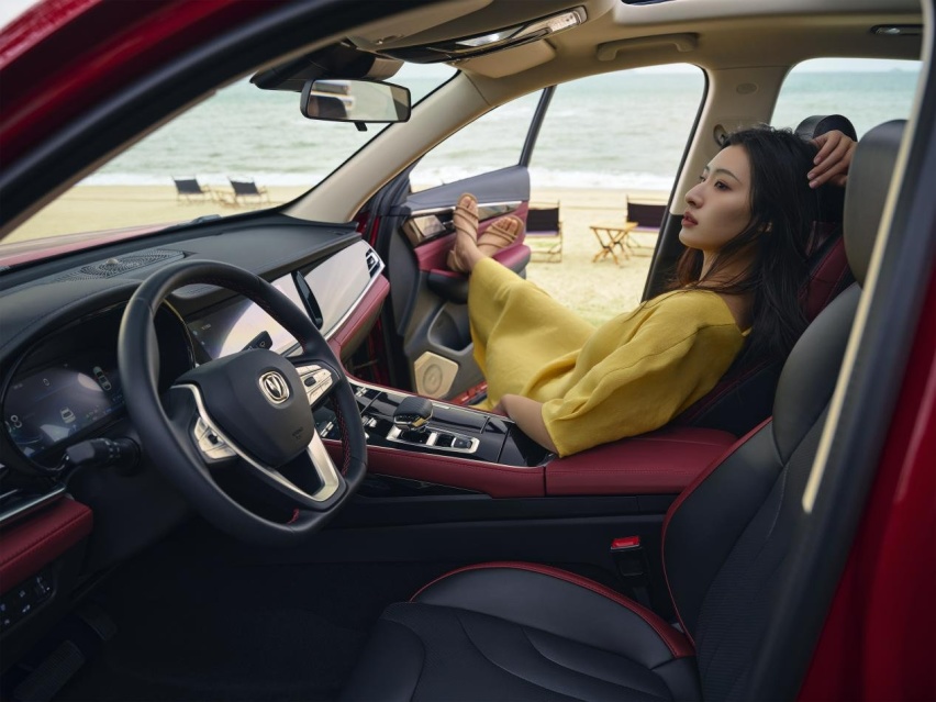 拒绝平庸、活出姿态，抢先试驾2023款长安CS85COUPE