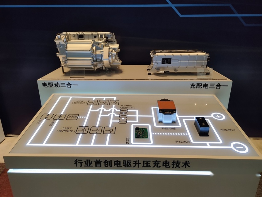 800V+升压+双枪+自加热，比亚迪攒了这么多技术你知道吗？