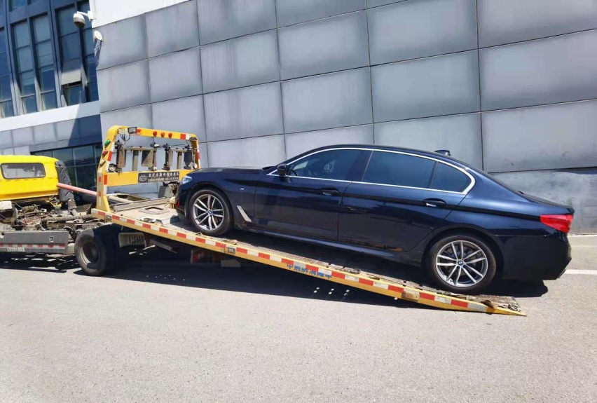车主调查：宝马燃油泵故障频发，新车毫无征兆熄火背后是老问题？