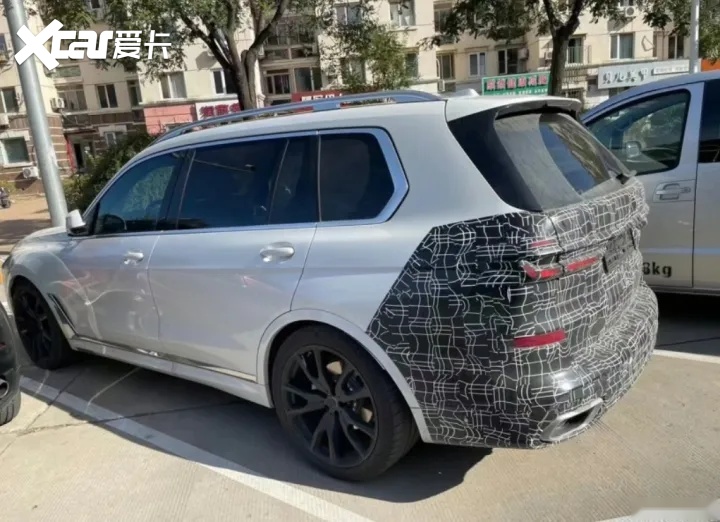 新款宝马X7国内路试谍照曝光!前脸更加犀利,尺寸再次加大-爱卡汽车爱咖号
