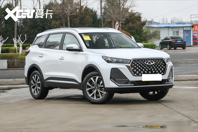 全新奇瑞瑞虎7正式亮相!采用全新前脸造型,搭载悬浮式双联屏