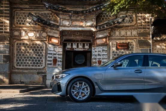 试驾全新BMW i3 纯电驱动依然是最纯粹的BMW