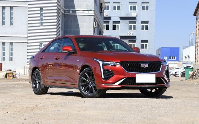 降4万！凯迪拉克CT5现已跌至23.97万，CT4尴尬了？
