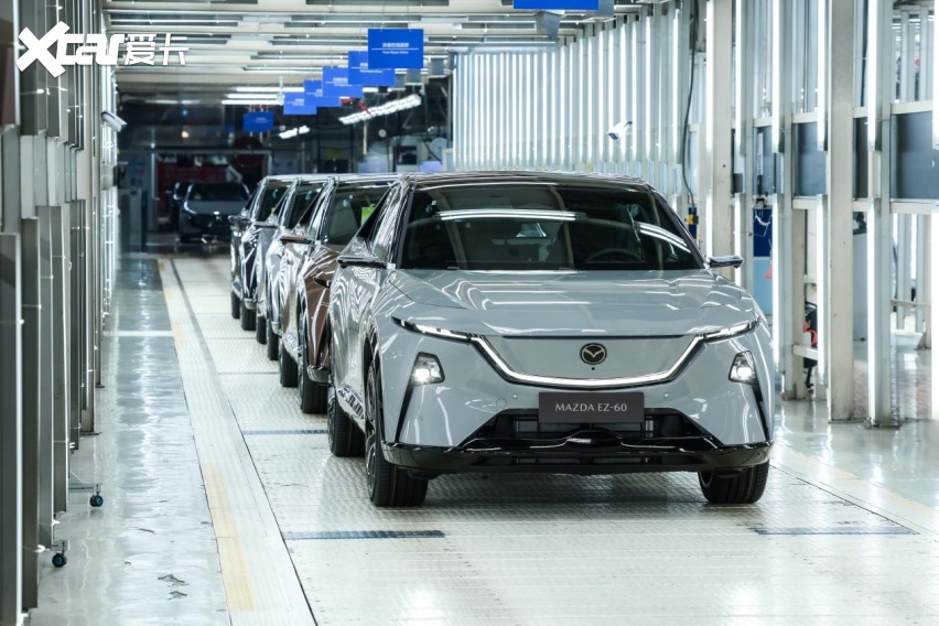 从央视认证到全球期待，长安马自达EZ-60靠什么拉满全场？