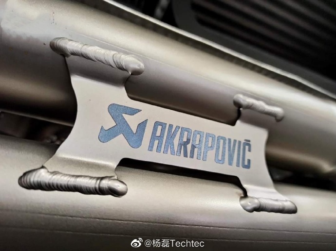 保时捷992 Turbo S改装AK天蝎Akrapovic钛合金排气
