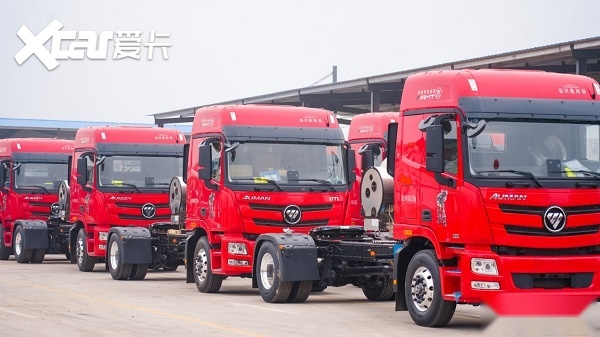 欧曼交付纭毅运输220台燃气重卡-爱卡汽车爱咖号