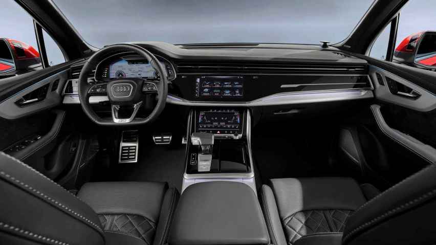 3.0T+48V轻混，动力足油耗低，奥迪Q7运动外观可比保时