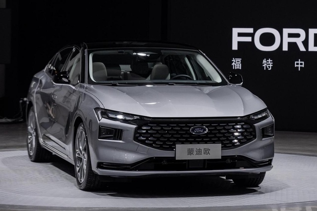 又开始“卷”了？福特蒙迪欧1.5T车型上市，入门才14.98万