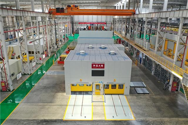 北汽制造引入青岛富路集团，加速技术创新与市场拓展