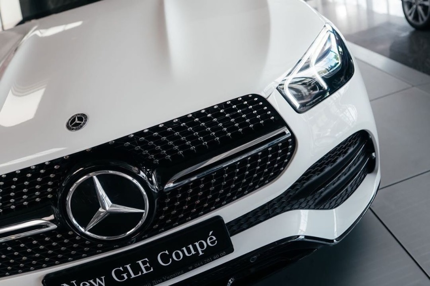 运动的造型 全新奔驰GLE Coupe实车