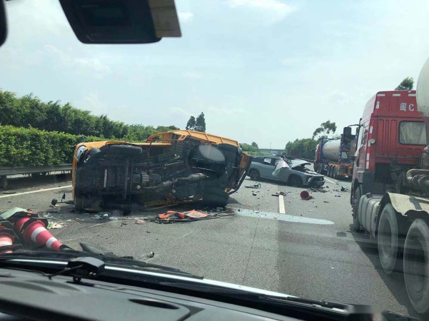永远不能将自己的命交给车