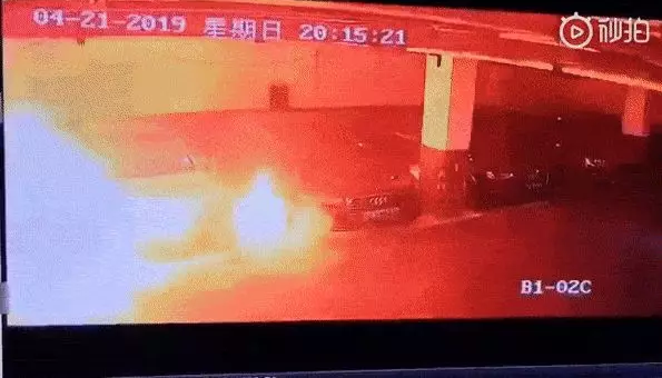 特斯拉蔚来等频繁自燃，我们是坐在一块巨大的“炸药包”上？