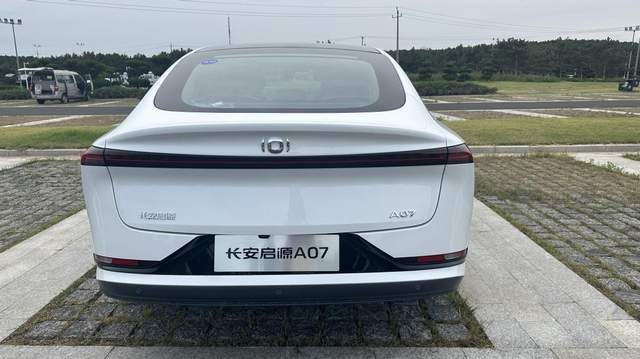 18万级数智新汽车！试驾长安启源A07