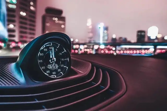 【试驾手记 】“一个女人，这辈子没开过保时捷，是不完整的”