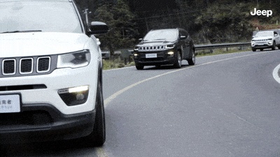 全新Jeep指南者1.3T对比大众途岳 小排量的竞赛