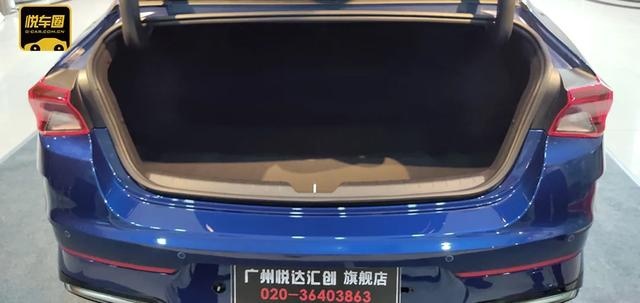 买不买？上市3天破万订单的起亚全新K5，动力强，靠脸就能吃饭！
