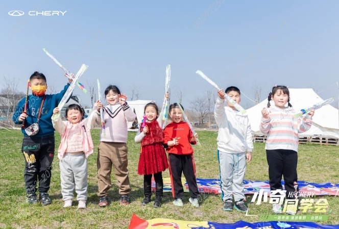 3月醒春发现精彩，小奇同学会灵感再出发！