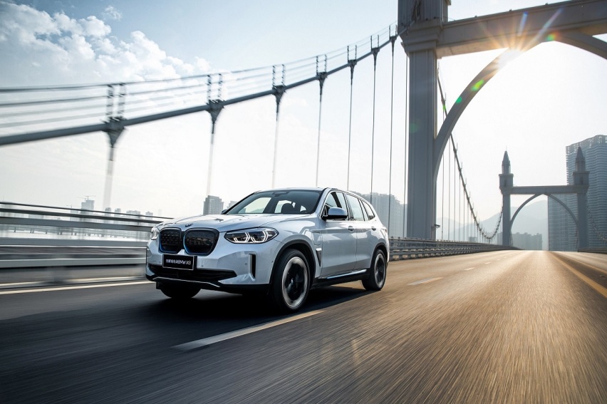 试驾国产BMW iX3，内里黑科技满满，它到底值不值得入手？