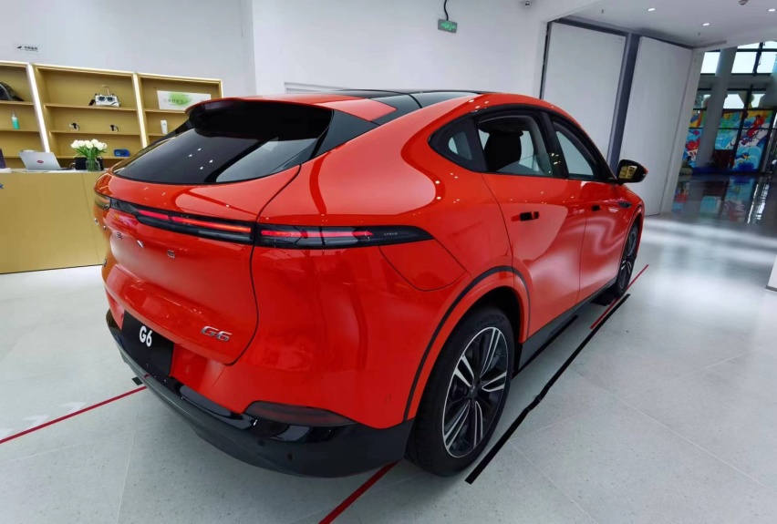 探店小鹏G6，预售22.5万起，小鹏最好的SUV，定位依然不清晰