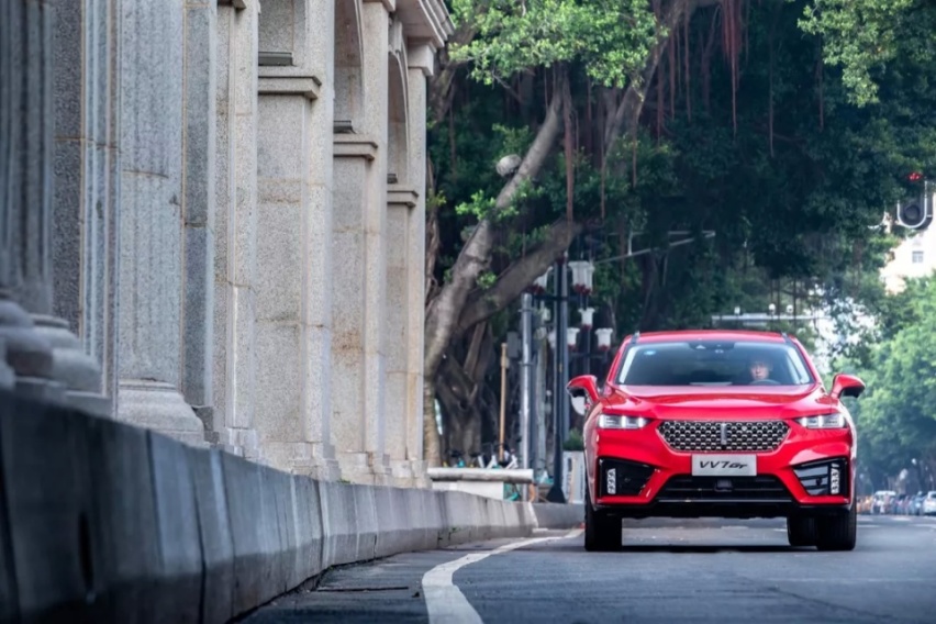 豪华与运动兼备 试驾全新WEY VV7/VV7 GT
