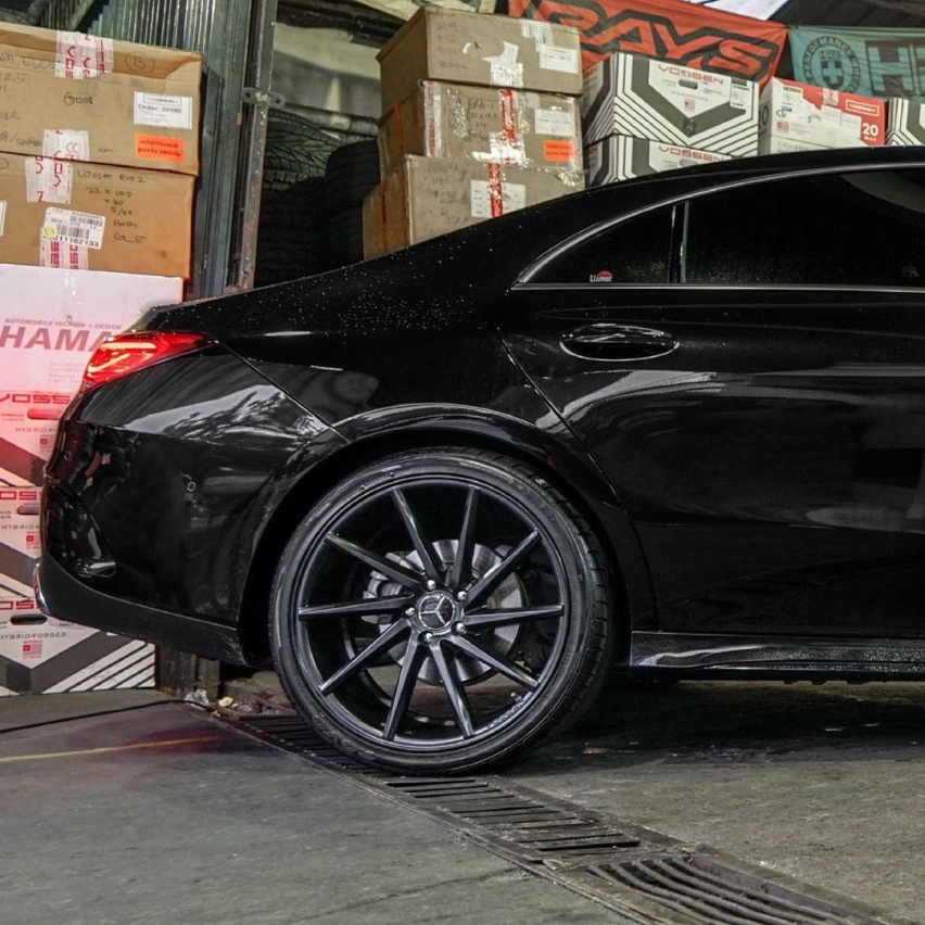 精致的运动造型 全新奔驰CLA级实车