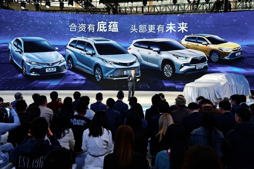 全新铂智4X、第九代凯美瑞亮相广州车展，广汽丰田提速转型步伐