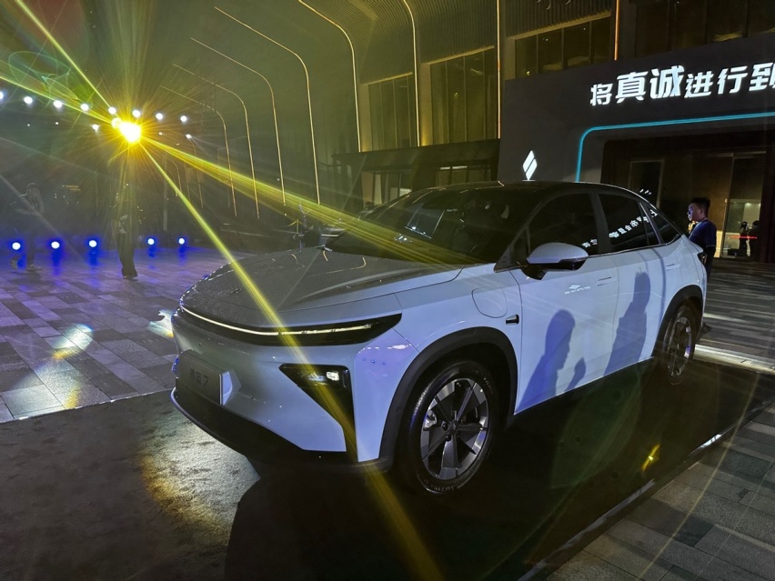 11.77万起买换电轿跑SUV？睿蓝7来了！