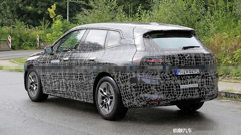 bmw-inext-new-spy-photo-rear-three-quarters.jpg