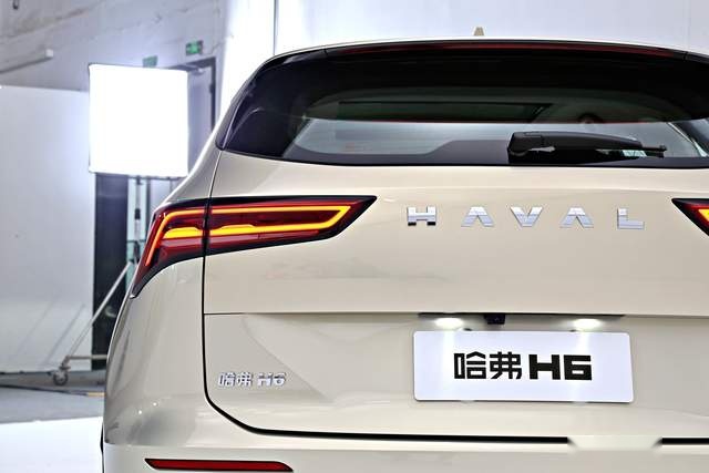 星河美学带来的国际范儿 新一代哈弗H6外观解析