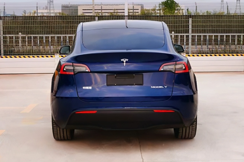 售价近50万，续航超500km，特斯拉Model Y将量产