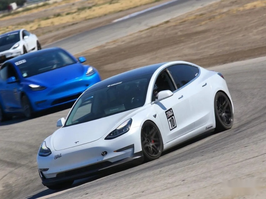 扬言刷新全美赛道纪录！赛化特斯拉Model 3有这个实力吗？