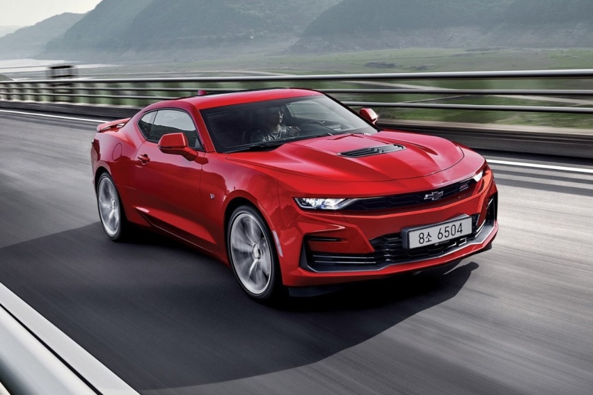 增加樱桃红车漆，搭6.2 V8，新款雪佛兰Camaro SS