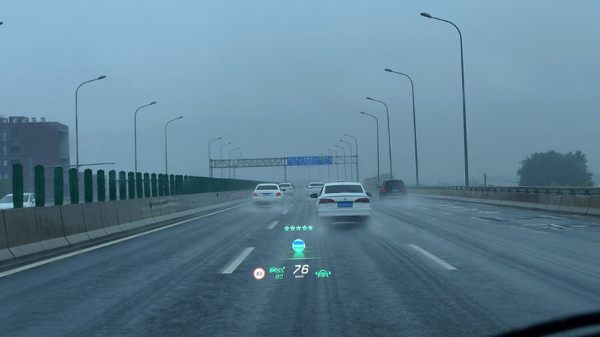 长测全新EQE纯电SUV：奔驰要给SUV们上堂造车课