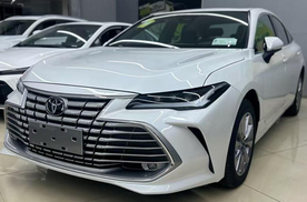 丰田亚洲龙油耗实测，选混动还是燃油？年轻家庭的理性账本