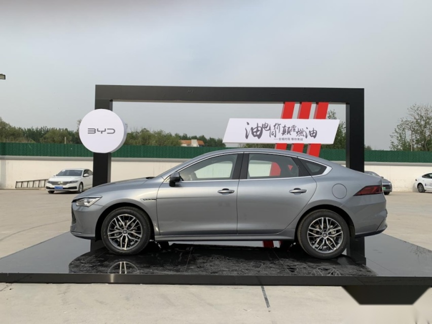 、百公里亏电油耗低至3.8L，主打的就是“省”！742.png