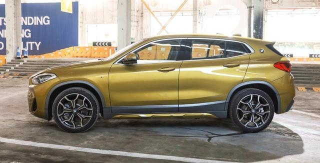 宝马X2对比奔驰GLB，30万买台个性SUV，你真的会选吗？