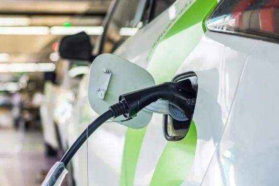 降价超3万的国产Model 3，会如何冲击新能源汽车市场？