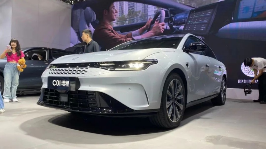 实拍零跑C01增程：把增程当纯电用，15万元级中还有谁？